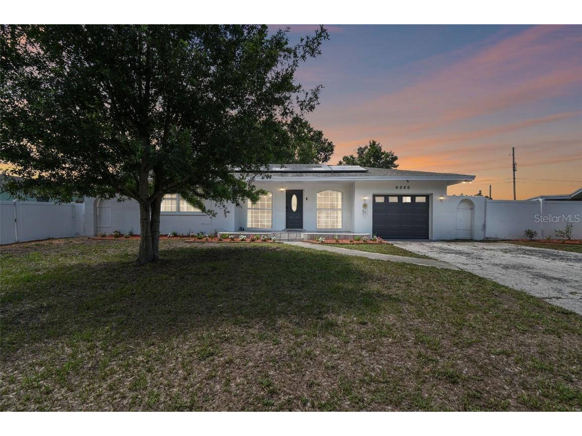 6040 39th Avenue N Saint Petersburg FL 33709 U8243064 image1