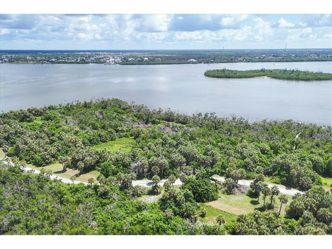 6040 Palm Point Way Placida FL 33946 - ICW D6143678 image22