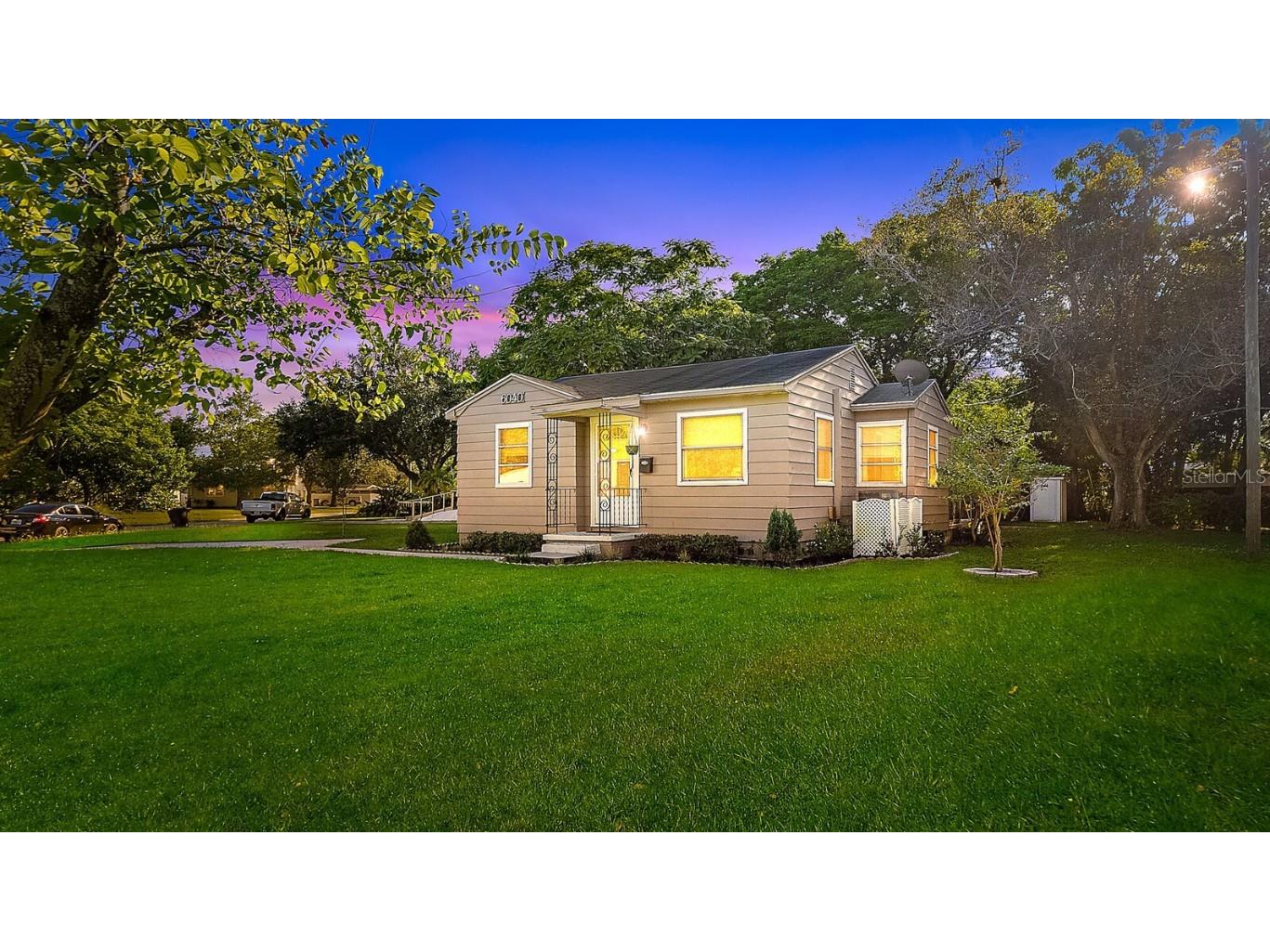 6040 Pershing Street NE Saint Petersburg FL 33703 U8138233 image1