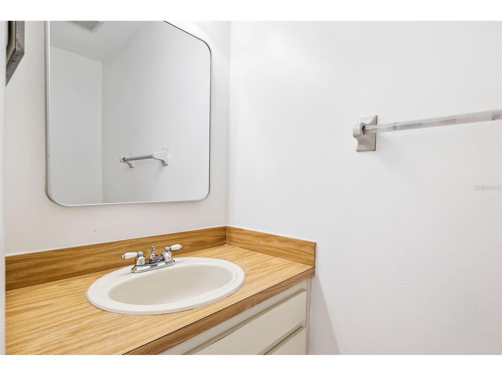 6040 Scotchwood Glen #105 Orlando FL 32822 O6355000 image16