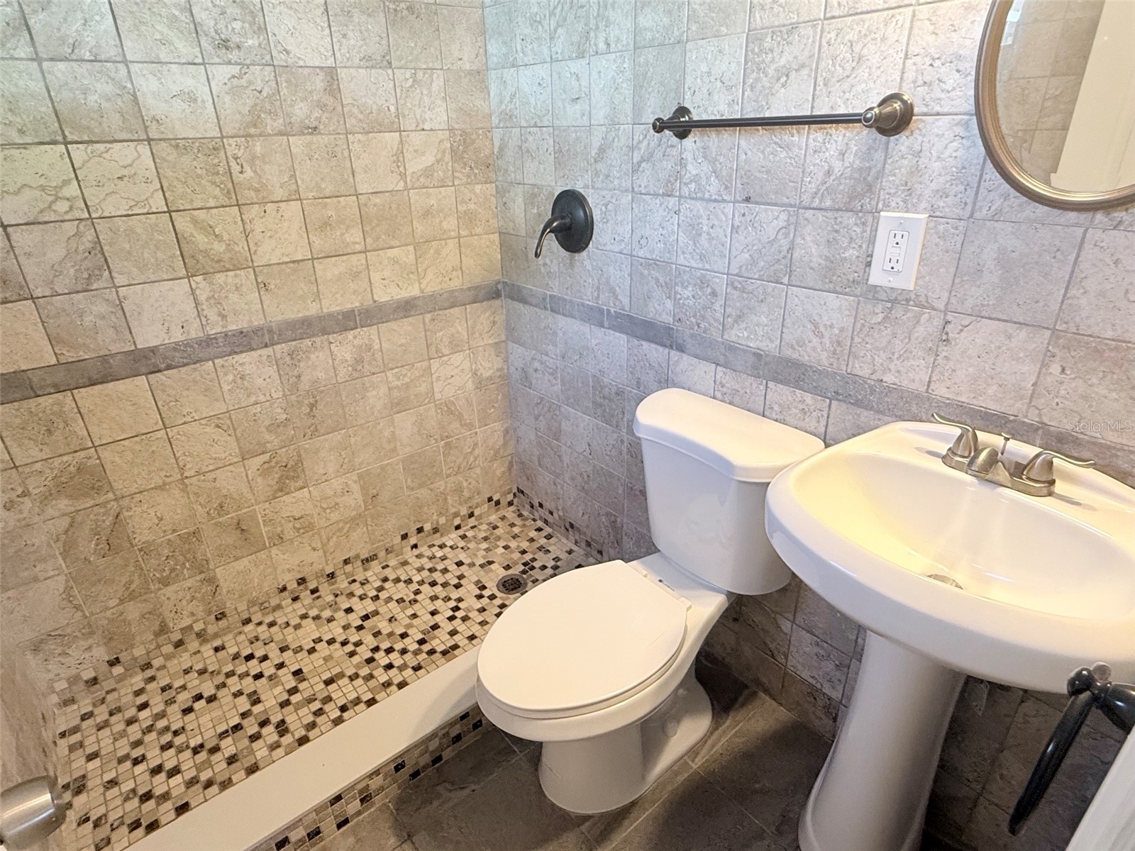 6041 43rd Avenue N Saint Petersburg FL 33709 TB8526667 image25