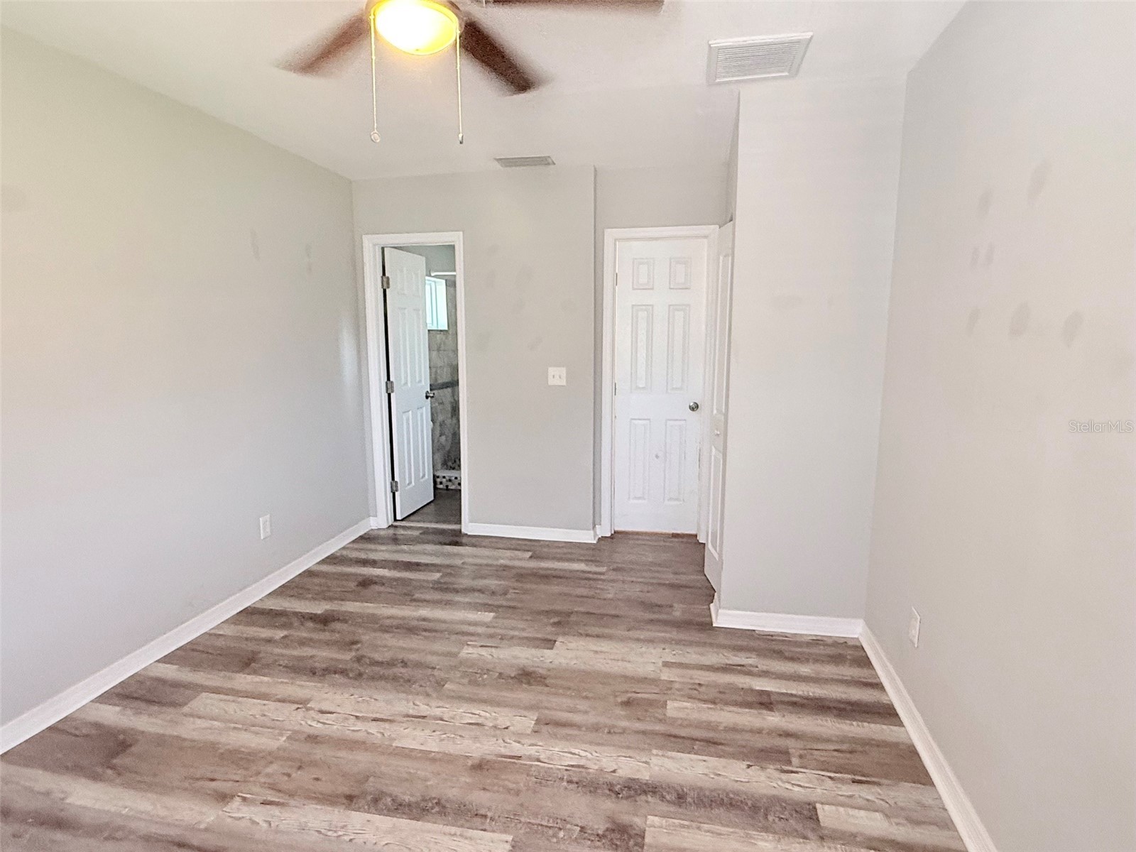 6041 43rd Avenue N Saint Petersburg FL 33709 TB8526667 image28