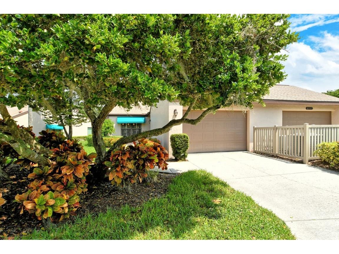 6041 Clubside Drive #6041 Sarasota FL 34243 A4662344 image2