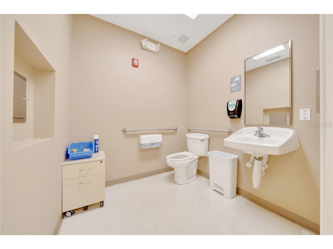 6041 SW 54th Street #100 Ocala FL 34474 OM703867 image15