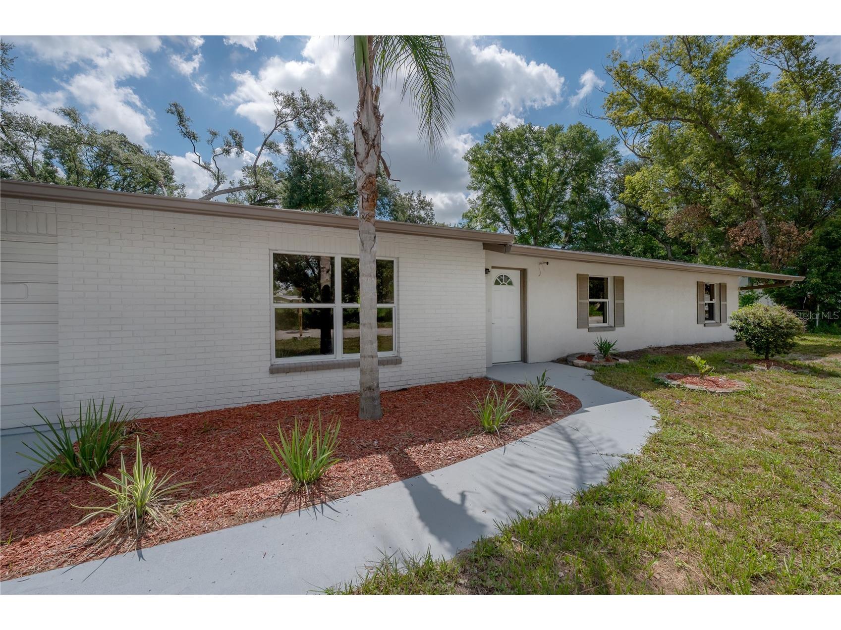 6042 Hazelwood Drive Zephyrhills FL 33542 TB8519067 image2