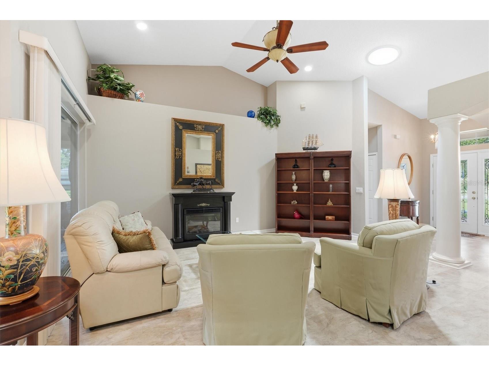 6042 Landings Boulevard Lady Lake FL 32159 - ORANGE CANAL OM726877 image14
