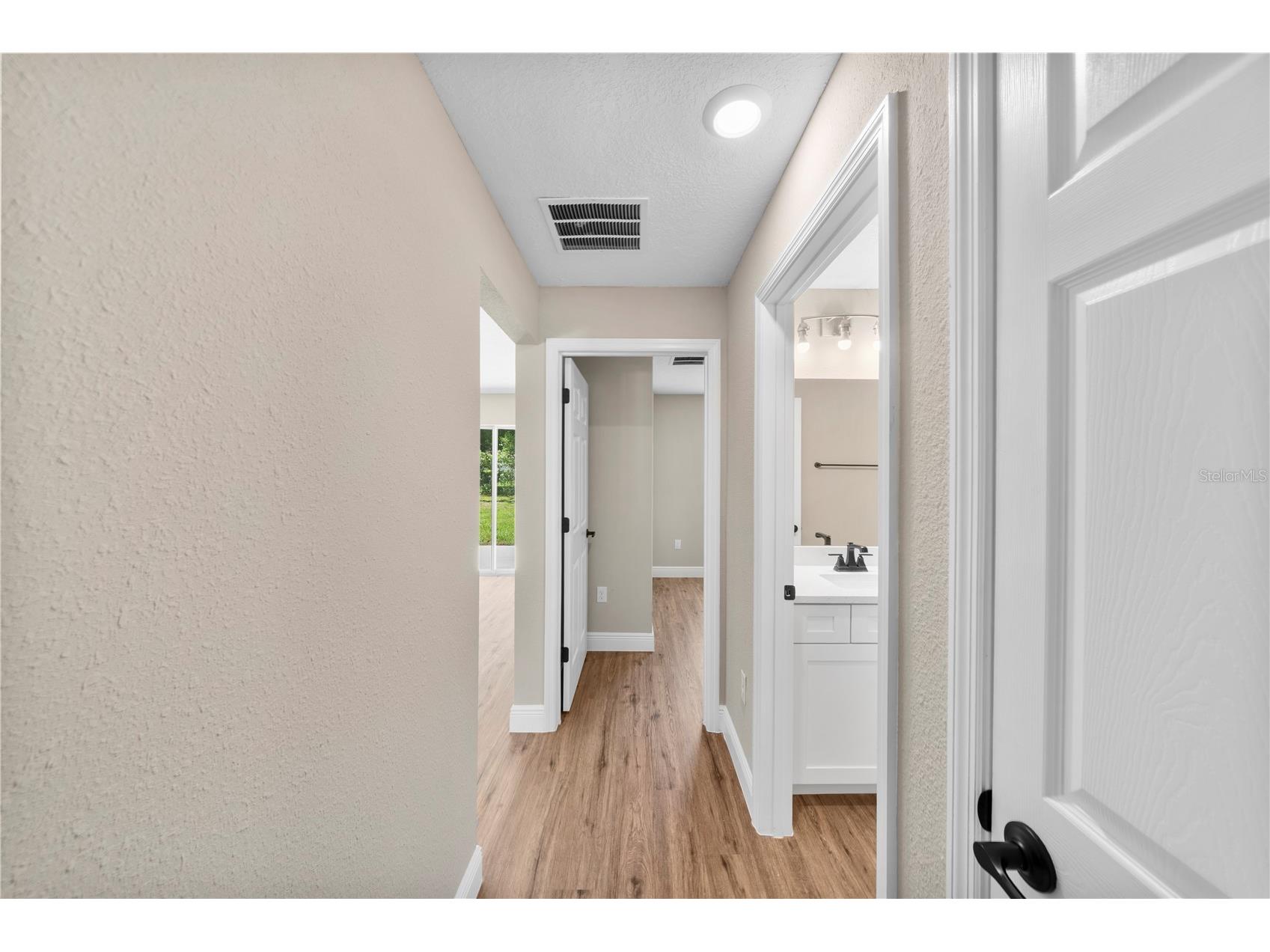 6042 NW 65th Street Ocala FL 34482 OM726272 image34