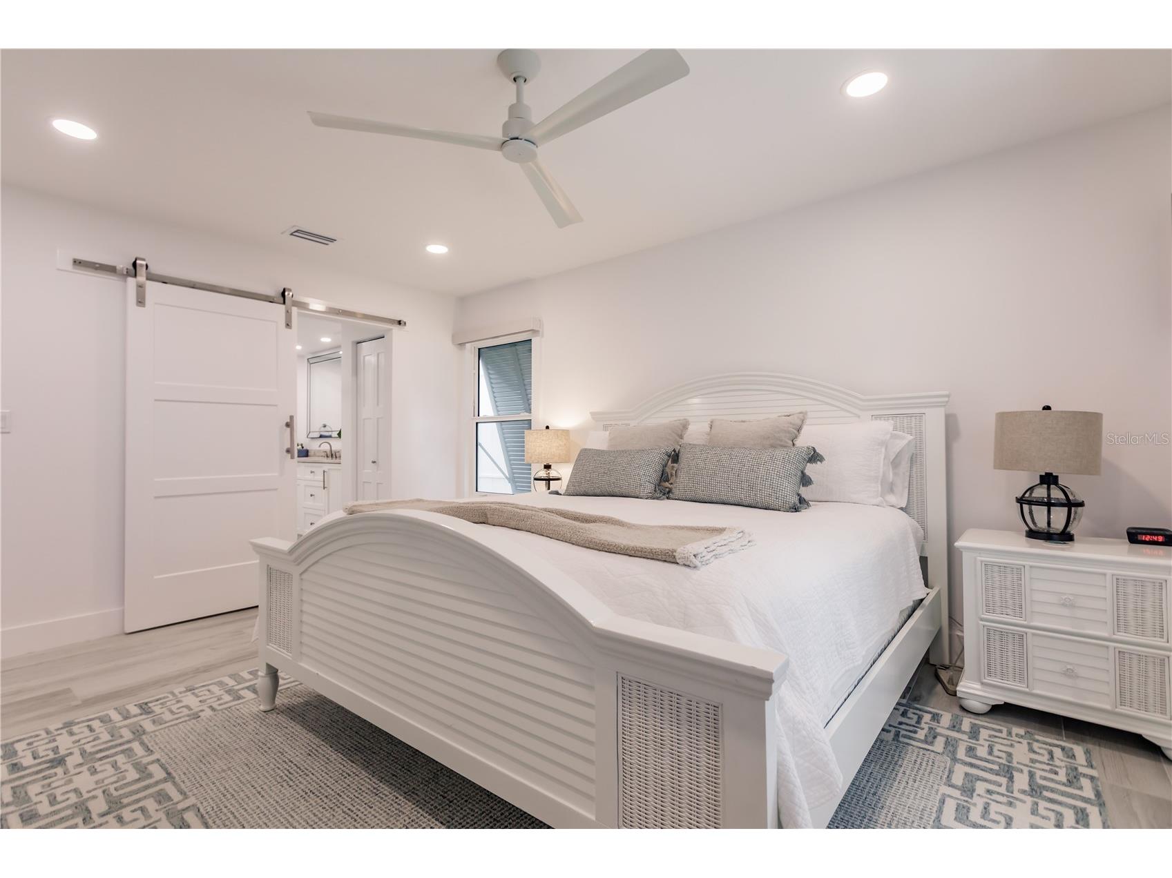 6042 W Peppertree Way #224B Sarasota FL 34242 TB8470976 image19
