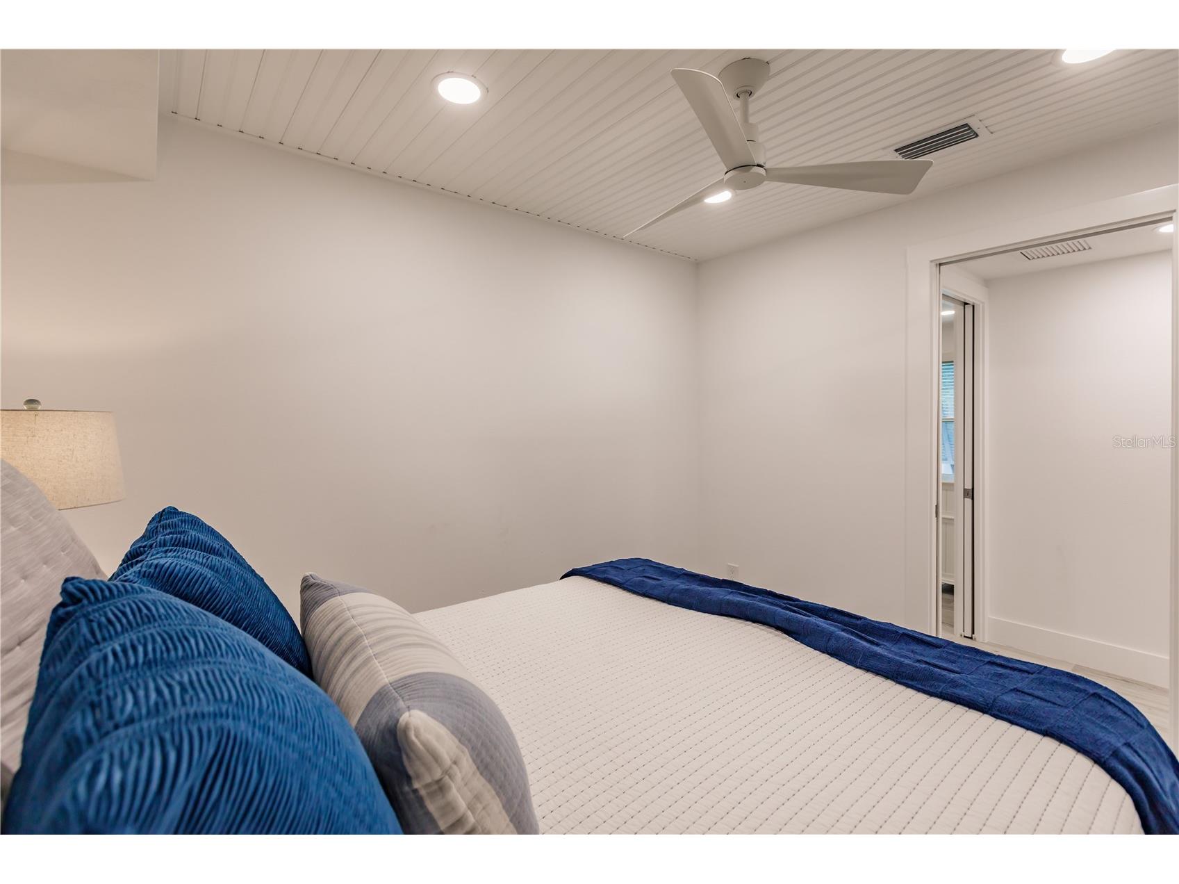6042 W Peppertree Way #224B Sarasota FL 34242 TB8470976 image23