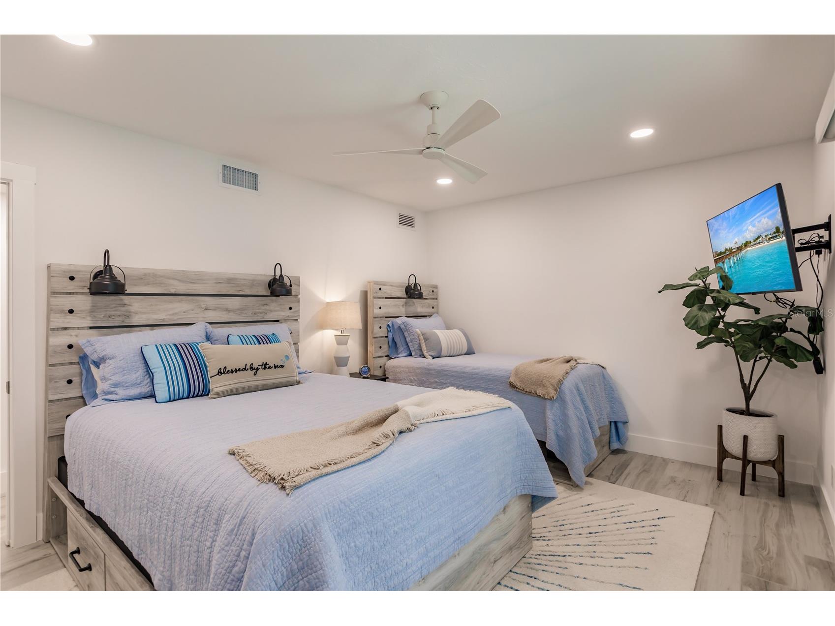 6042 W Peppertree Way #224B Sarasota FL 34242 TB8470976 image27