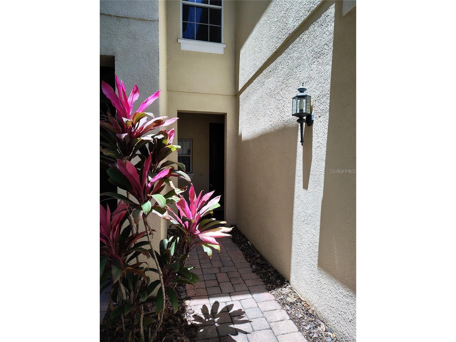 6043 Strada Isle Way Orlando FL 32835 V4947422 image2