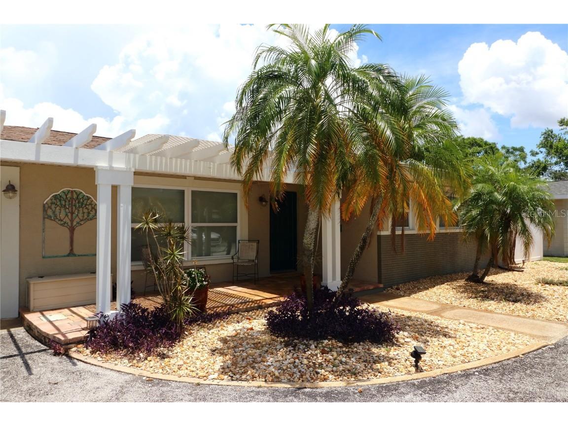 6045 2nd Avenue N Saint Petersburg FL 33710 TB8401828 image1