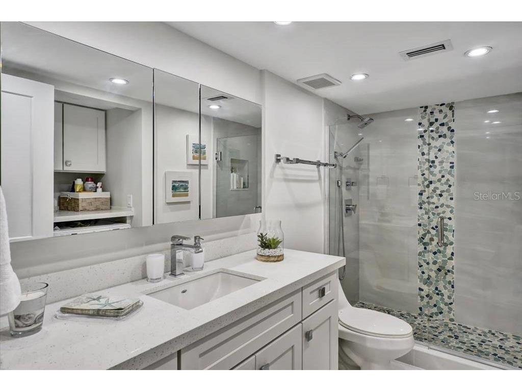 6046 W Peppertree Way #223B Sarasota FL 34242 TB8470914 image21