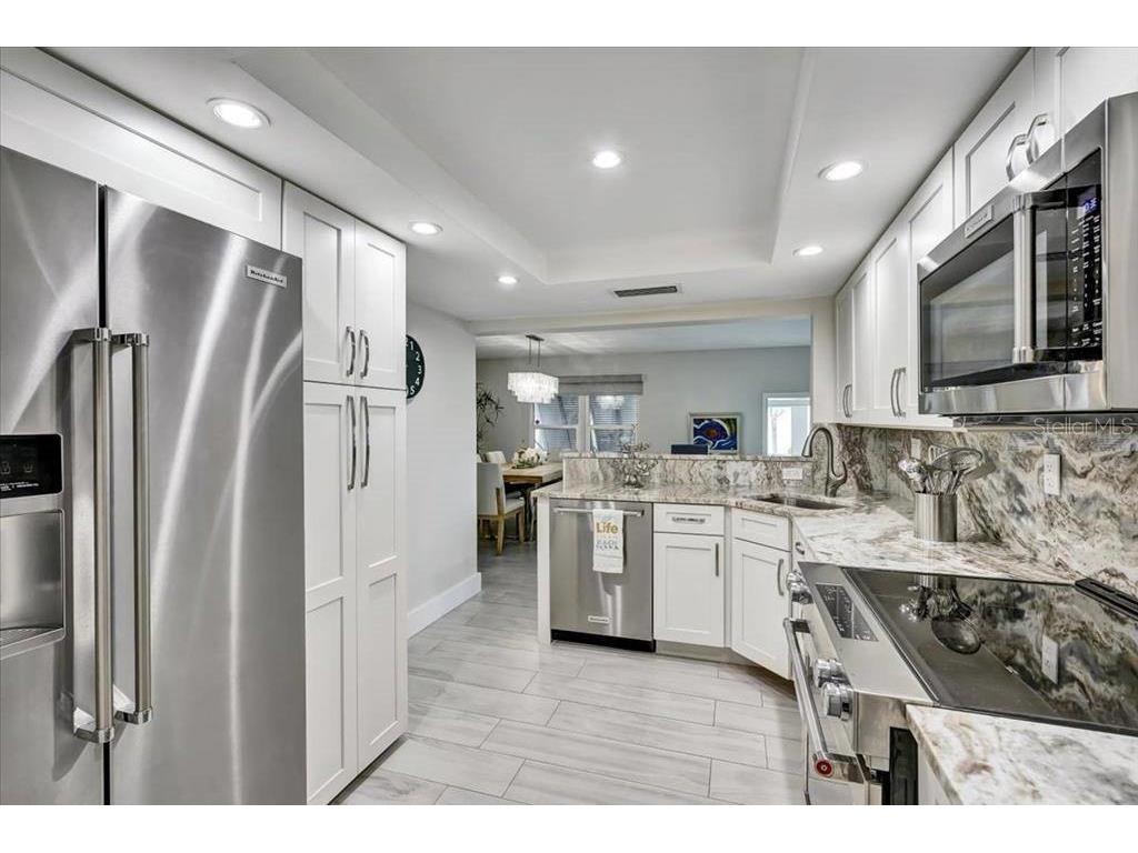 6046 W Peppertree Way #223B Sarasota FL 34242 TB8470914 image3