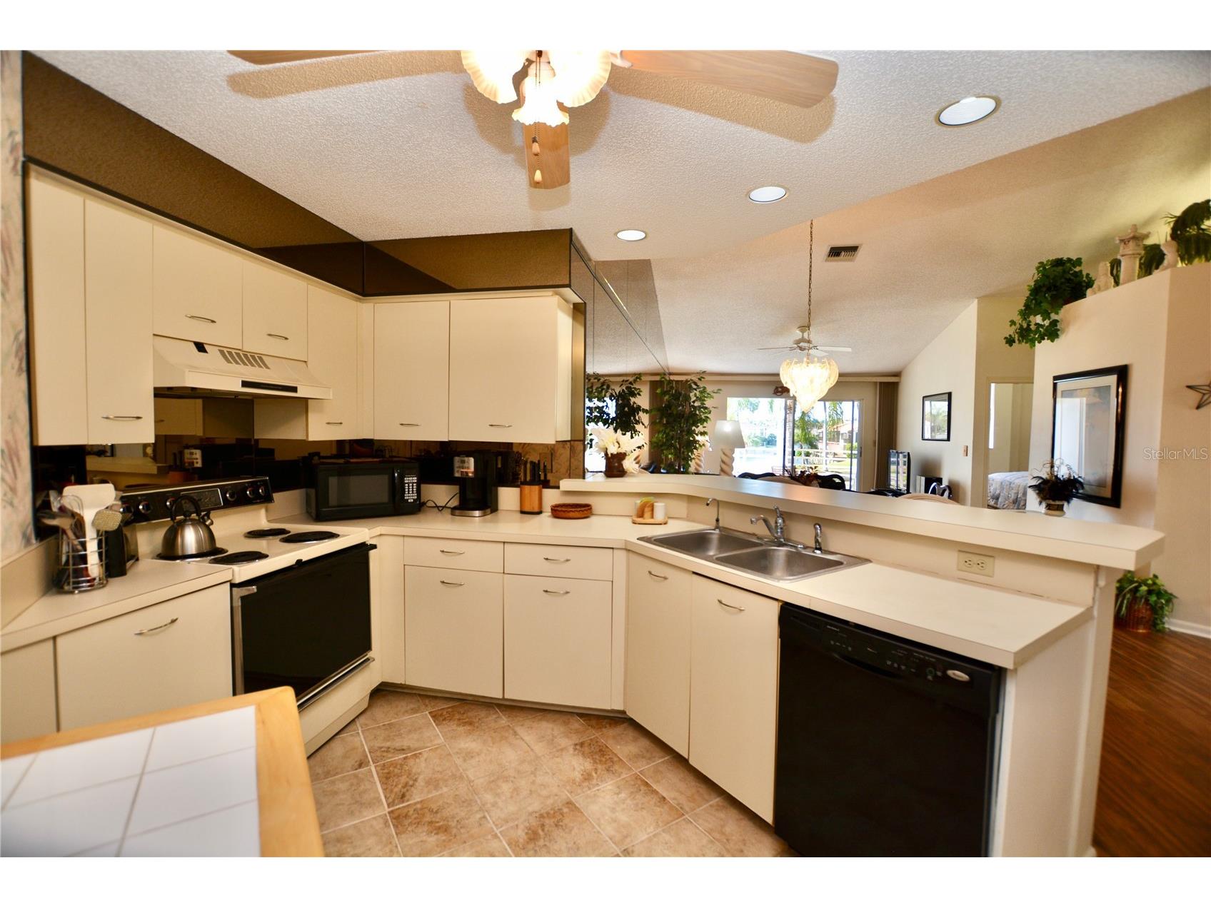 6047 Bahia Del Mar Boulevard #264 Saint Petersburg FL 33715 TB8452239 image17