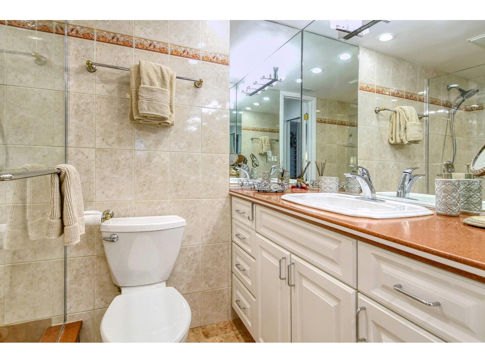 6047 E Peppertree Way #224 Sarasota FL 34242 TB8470874 image26