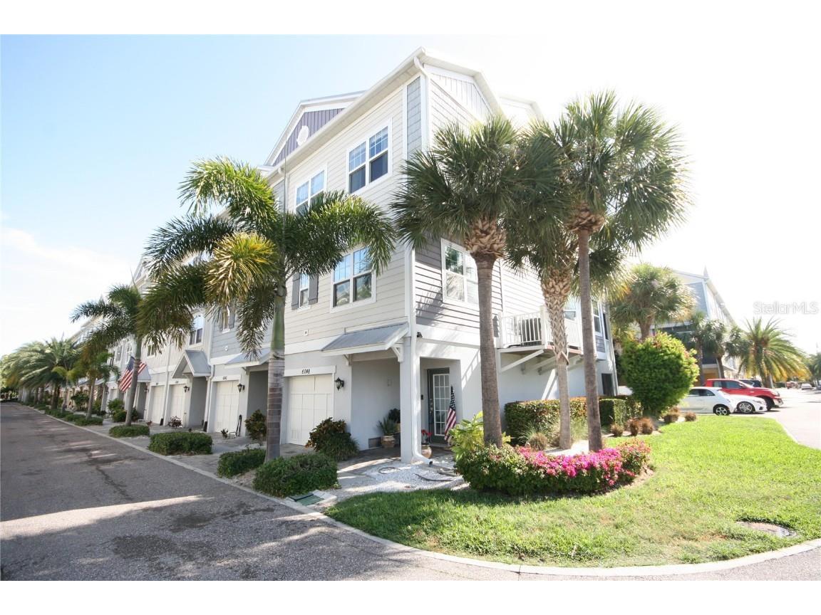 6048 Anchorage Way S Saint Petersburg FL 33712 - FRENCHMAN'S CREEK T3513939 image1