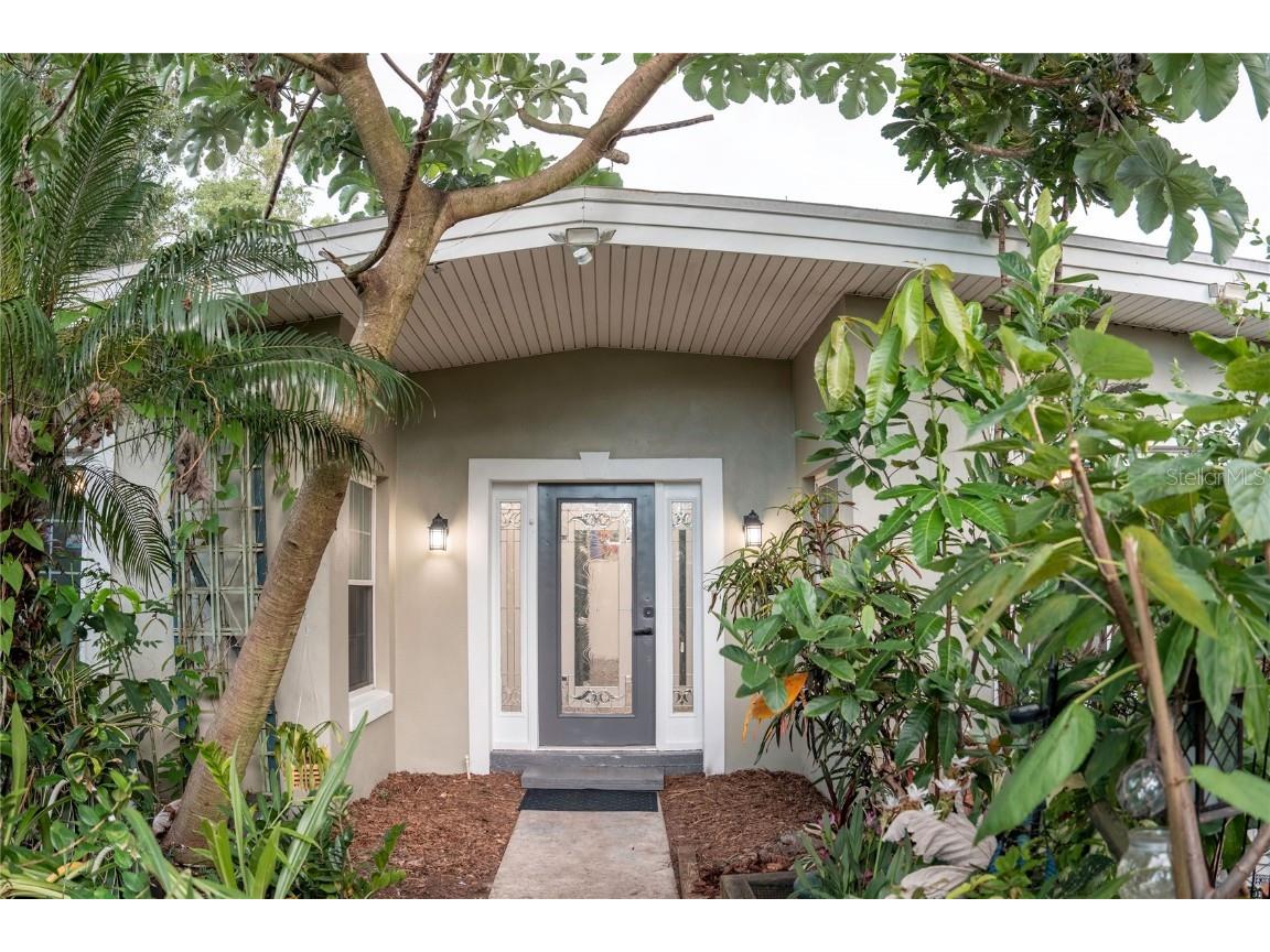 6048 Linneal Beach Drive Apopka FL 32703 O6329200 image1