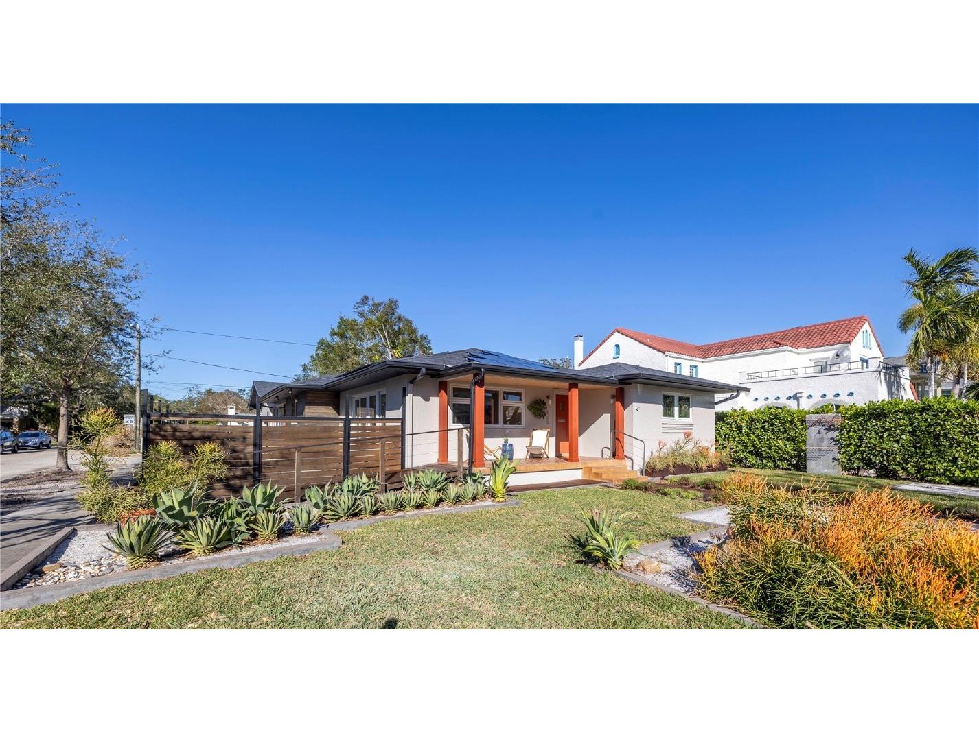 605 16th Avenue NE Saint Petersburg FL 33704 TB8331859 image1