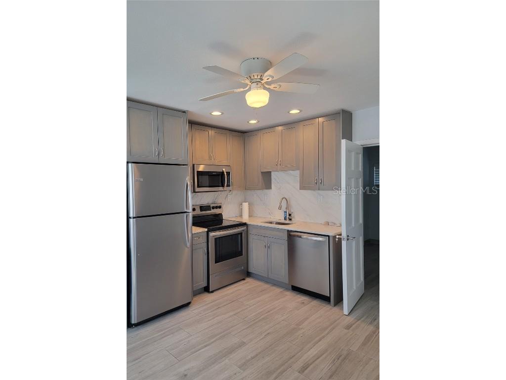 605 69th Avenue # 1 Saint Pete Beach FL 33706 - ST PETE BEACH TB8439595 image5