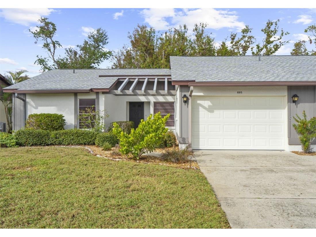 605 Apple Lane Englewood FL 34223 N6141335 image1