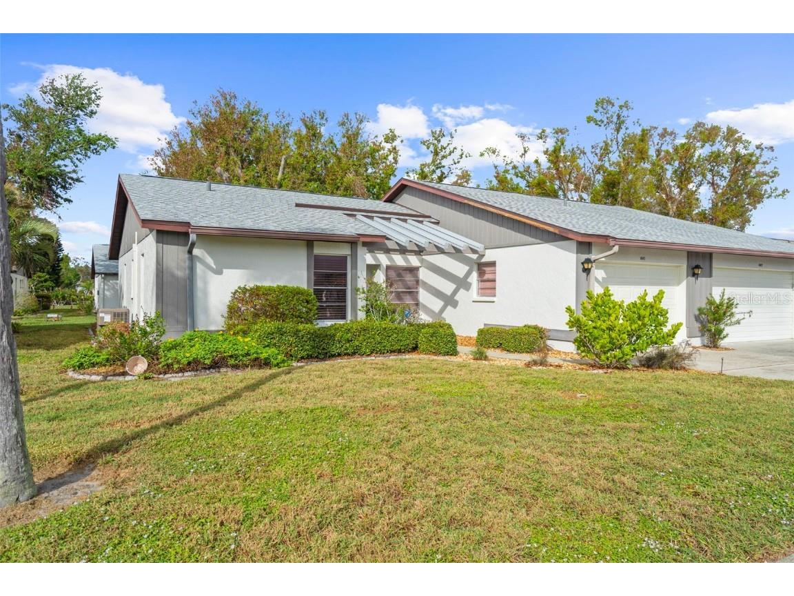 605 Apple Lane Englewood FL 34223 N6141335 image2