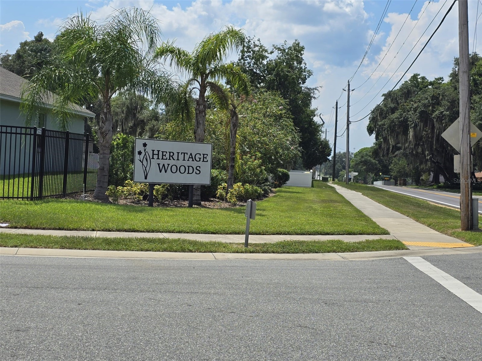 605 Aria Dr. Lakeland FL 33813 L4962879 image2