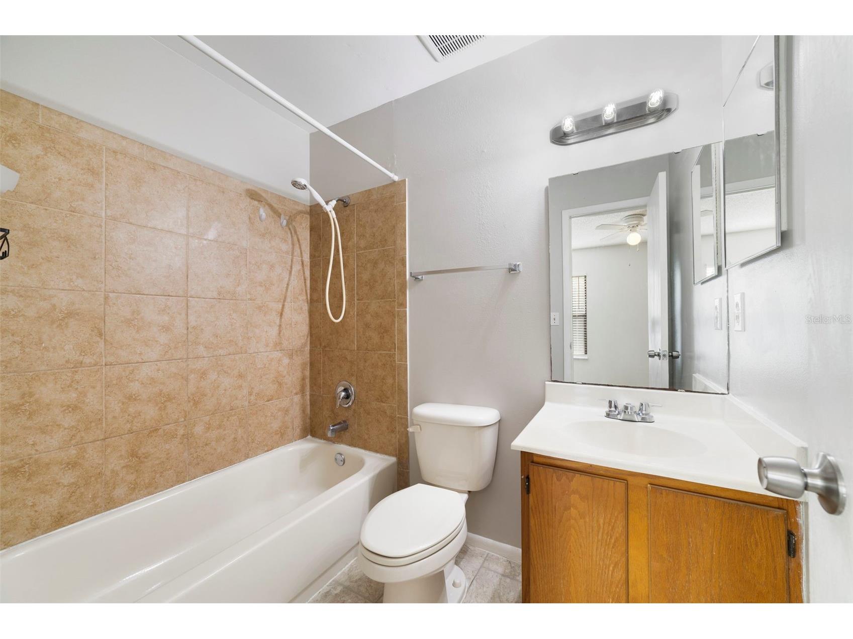 605 Casa Park Court #H Winter Springs FL 32708 O6390474 image11