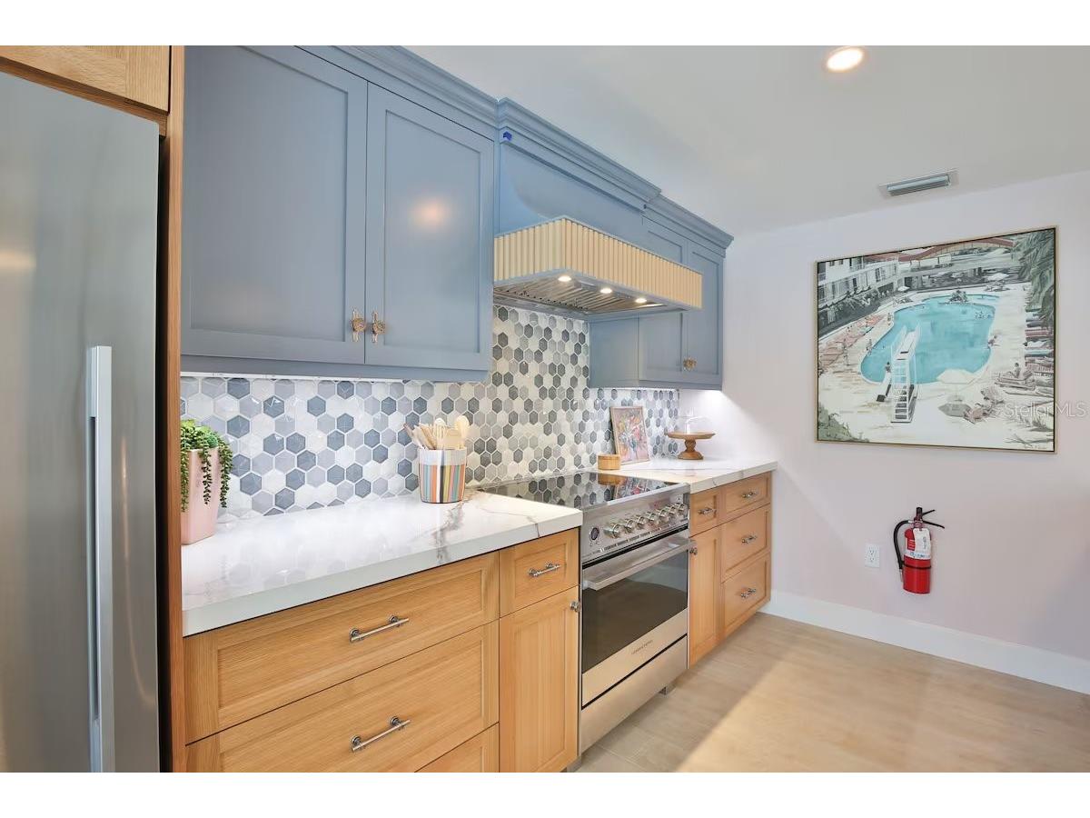605 Concord Lane Holmes Beach FL 34217 A4690364 image10