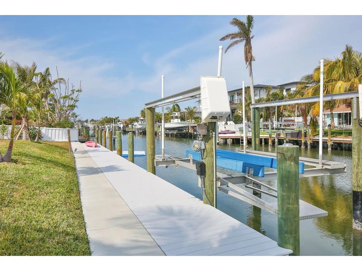 605 Concord Lane Holmes Beach FL 34217 A4690364 image41