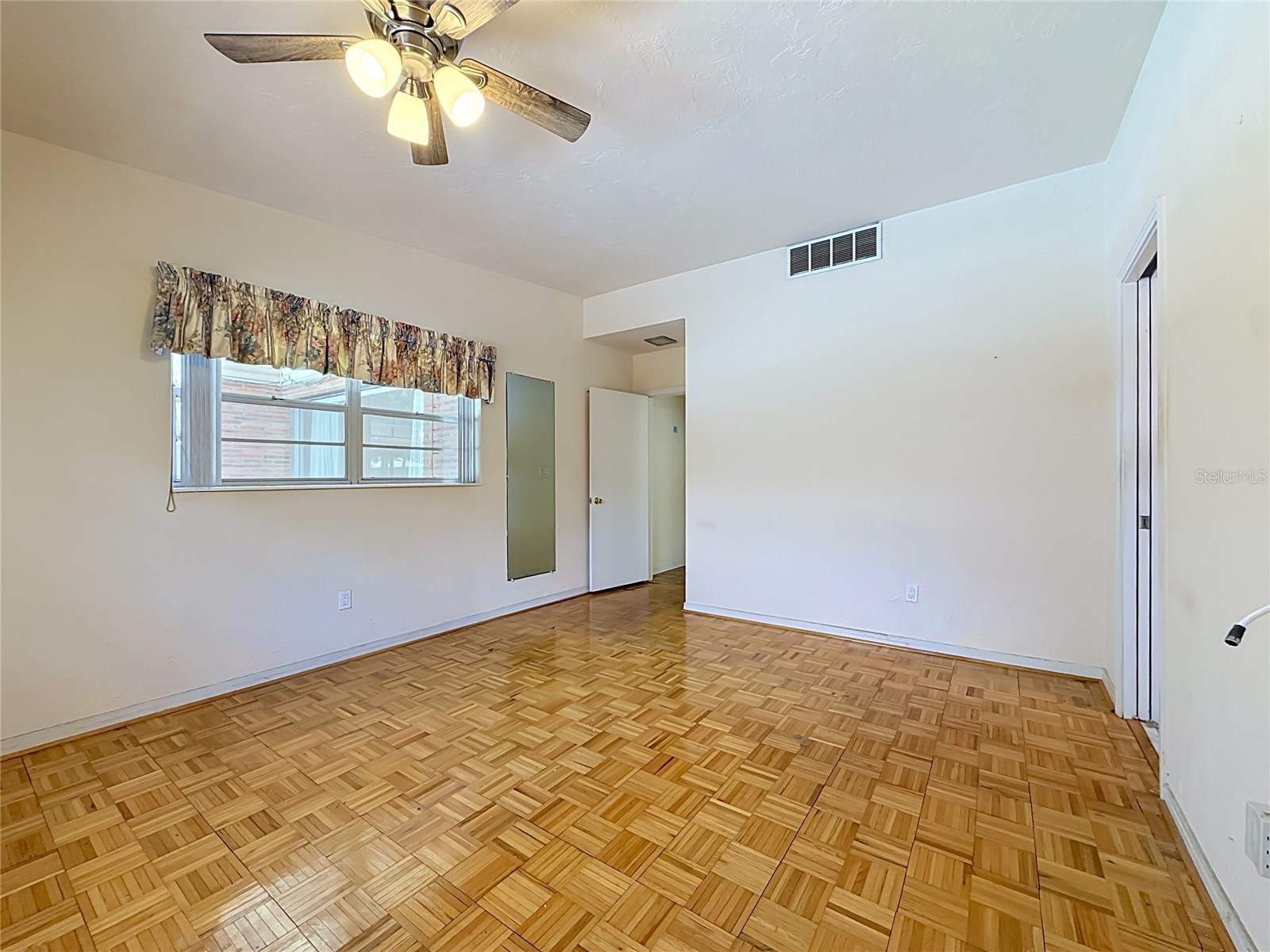 605 Courtney Drive Tampa FL 33617 TB8517226 image20