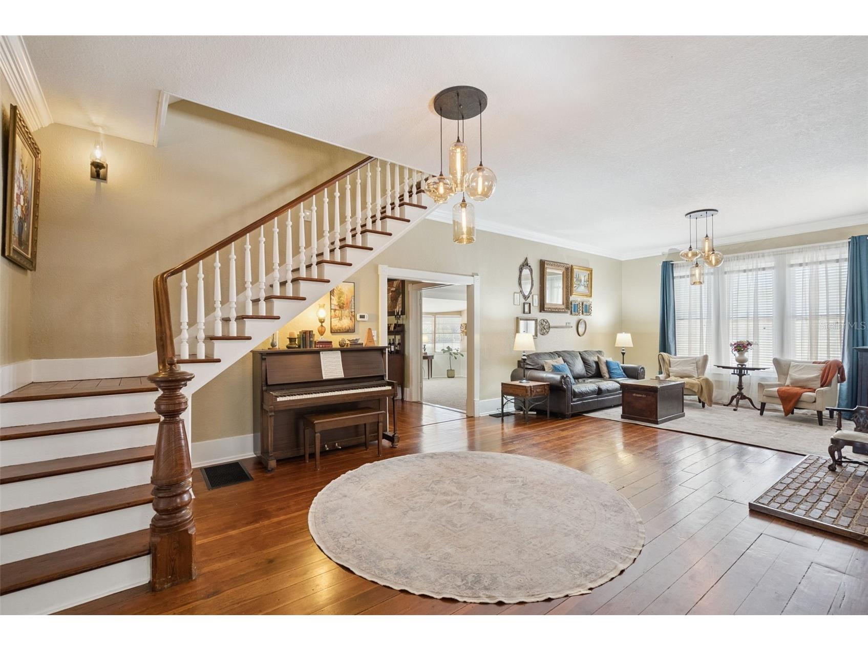605 E Lakeview Avenue Eustis FL 32726 O6406731 image2