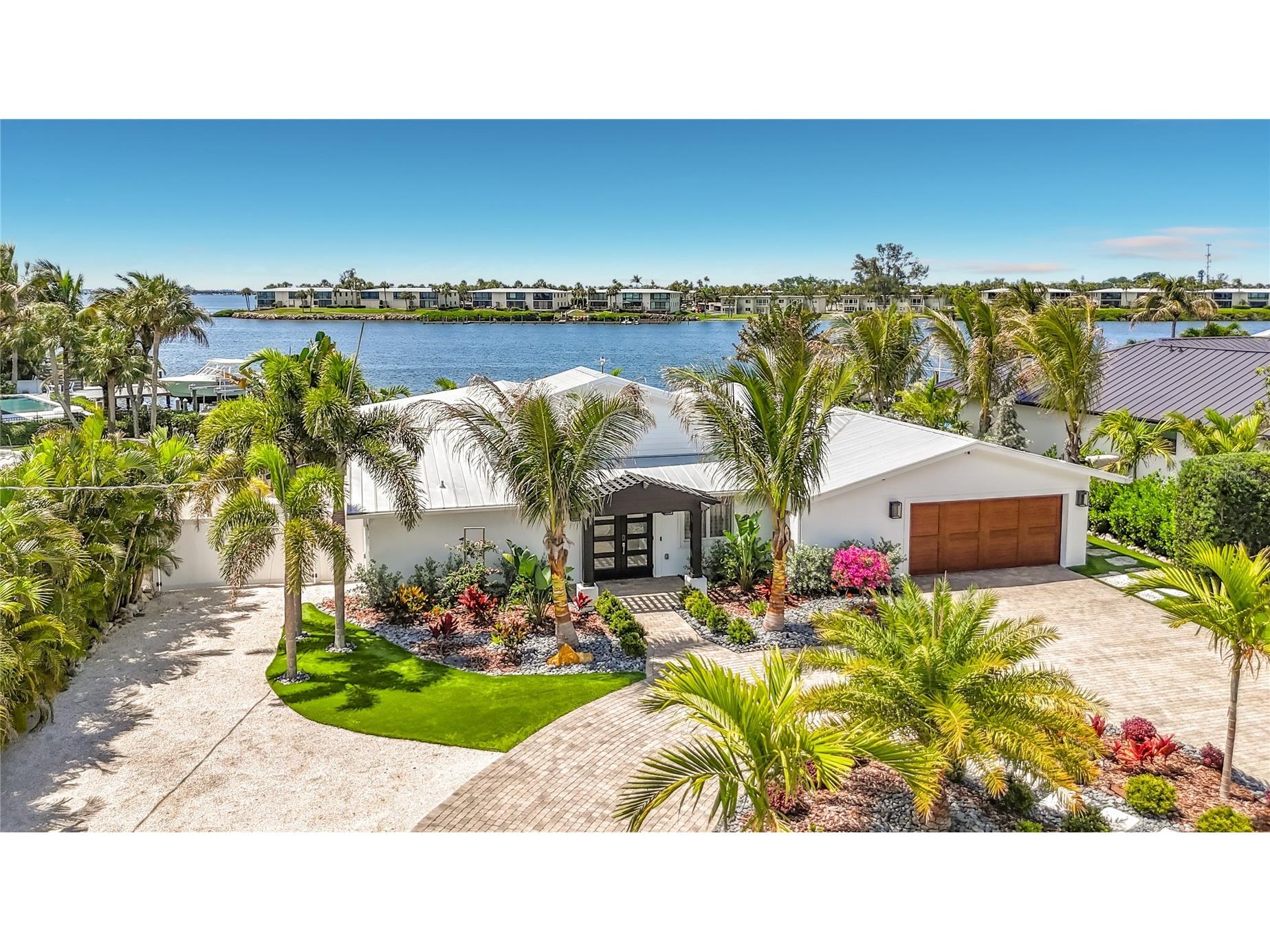 605 Key Royale Drive Bradenton Beach FL 34217 A4694873 image1