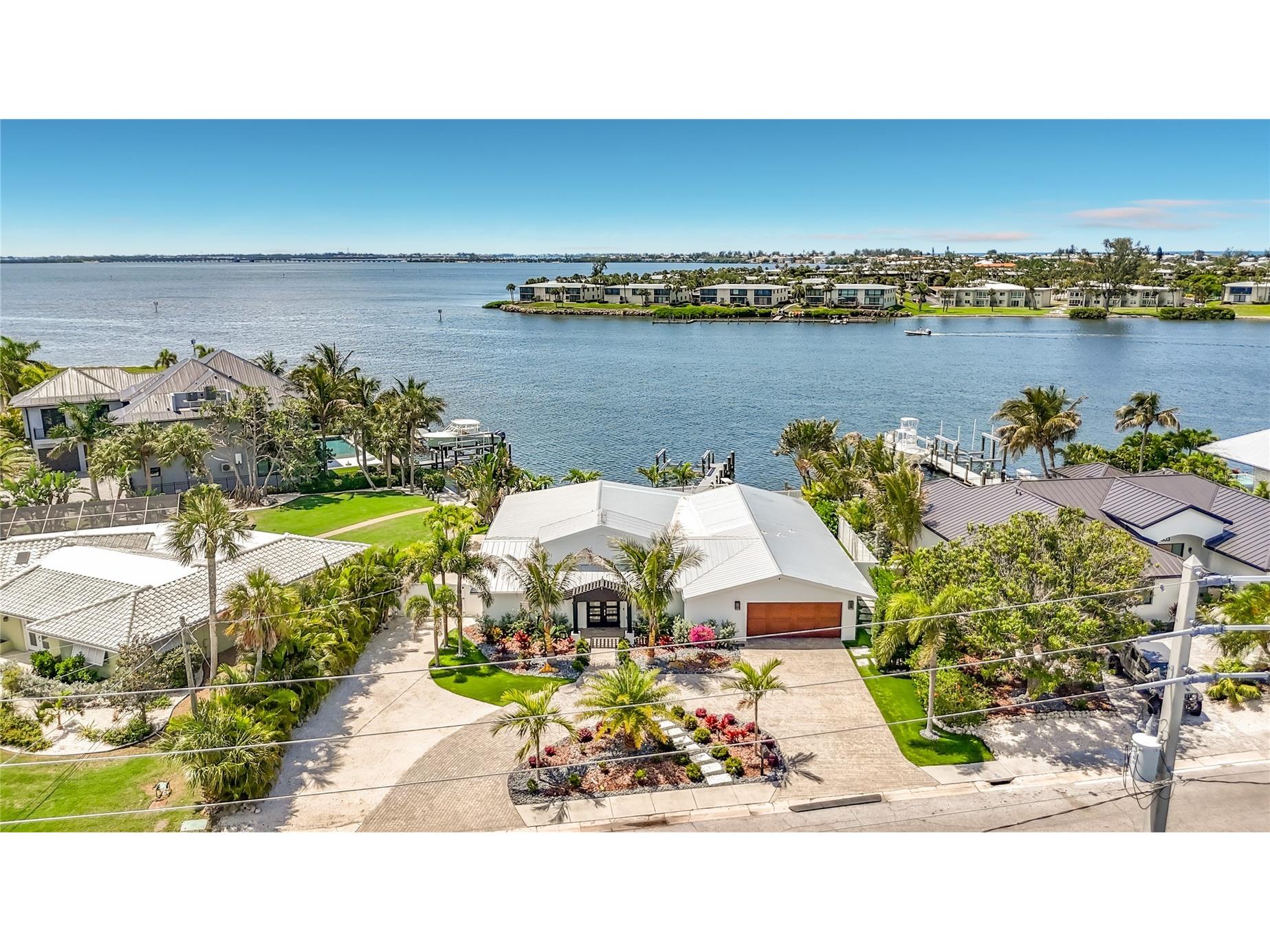 605 Key Royale Drive Bradenton Beach FL 34217 A4694873 image2