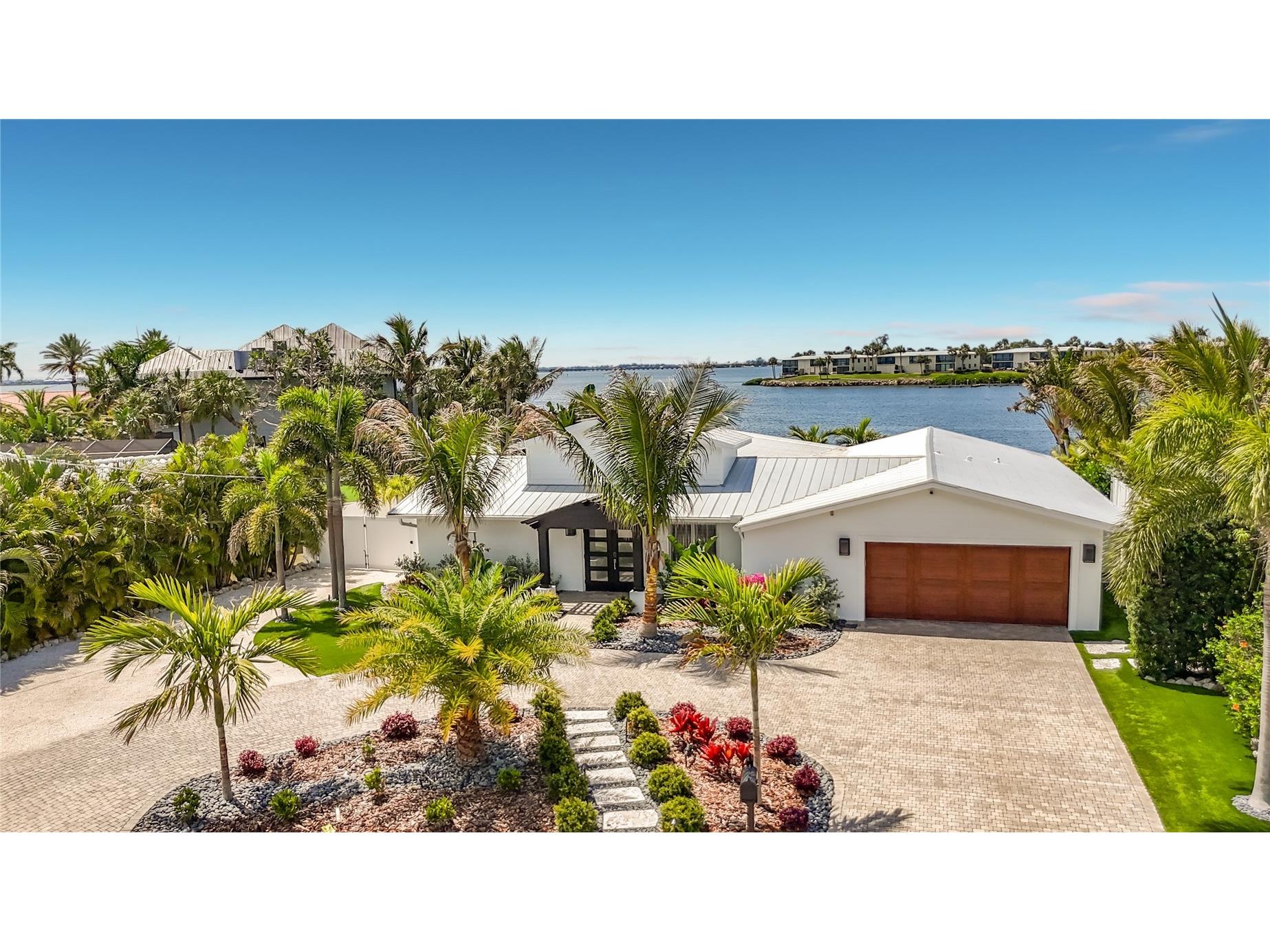 605 Key Royale Drive Bradenton Beach FL 34217 A4694873 image3