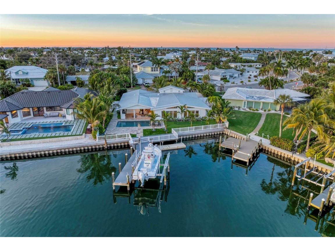 605 Key Royale Drive Holmes Beach FL 34217 - GULF OF MEXICO A4670953 image1