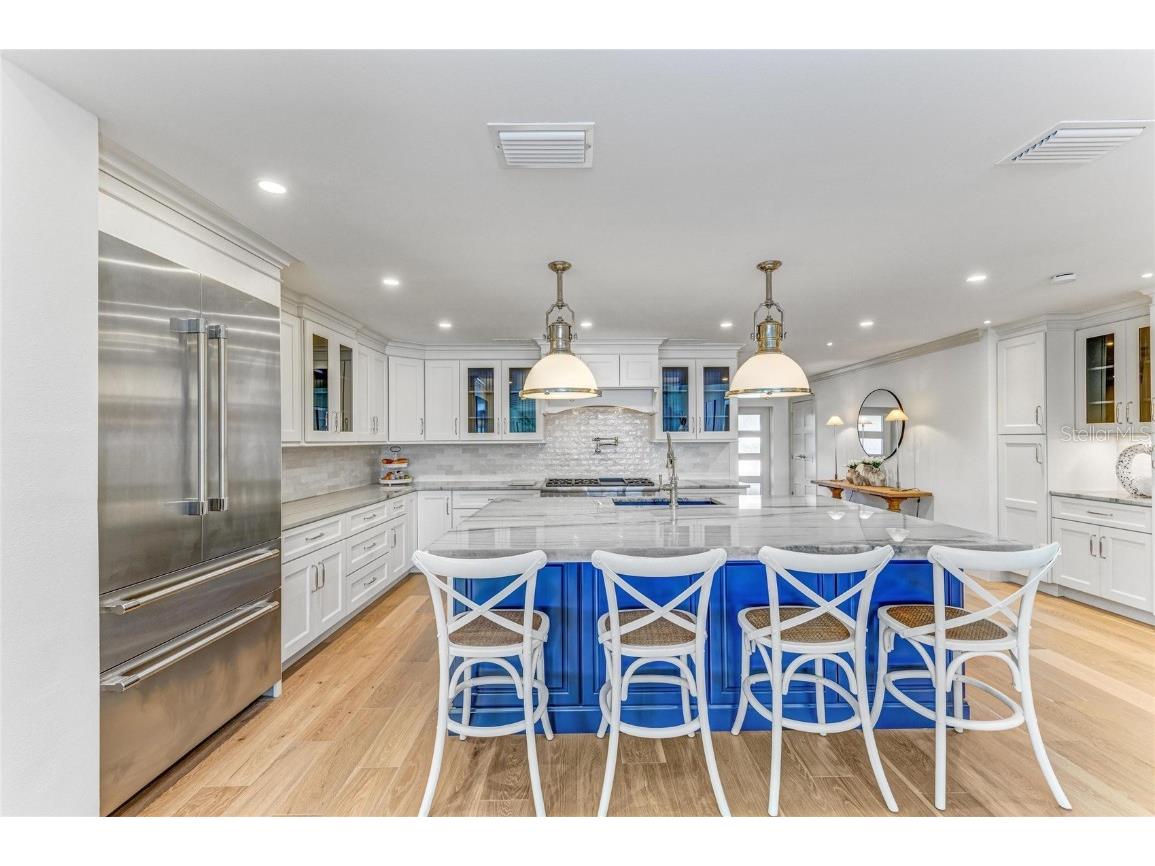 605 Key Royale Drive Holmes Beach FL 34217 - GULF OF MEXICO A4670953 image19