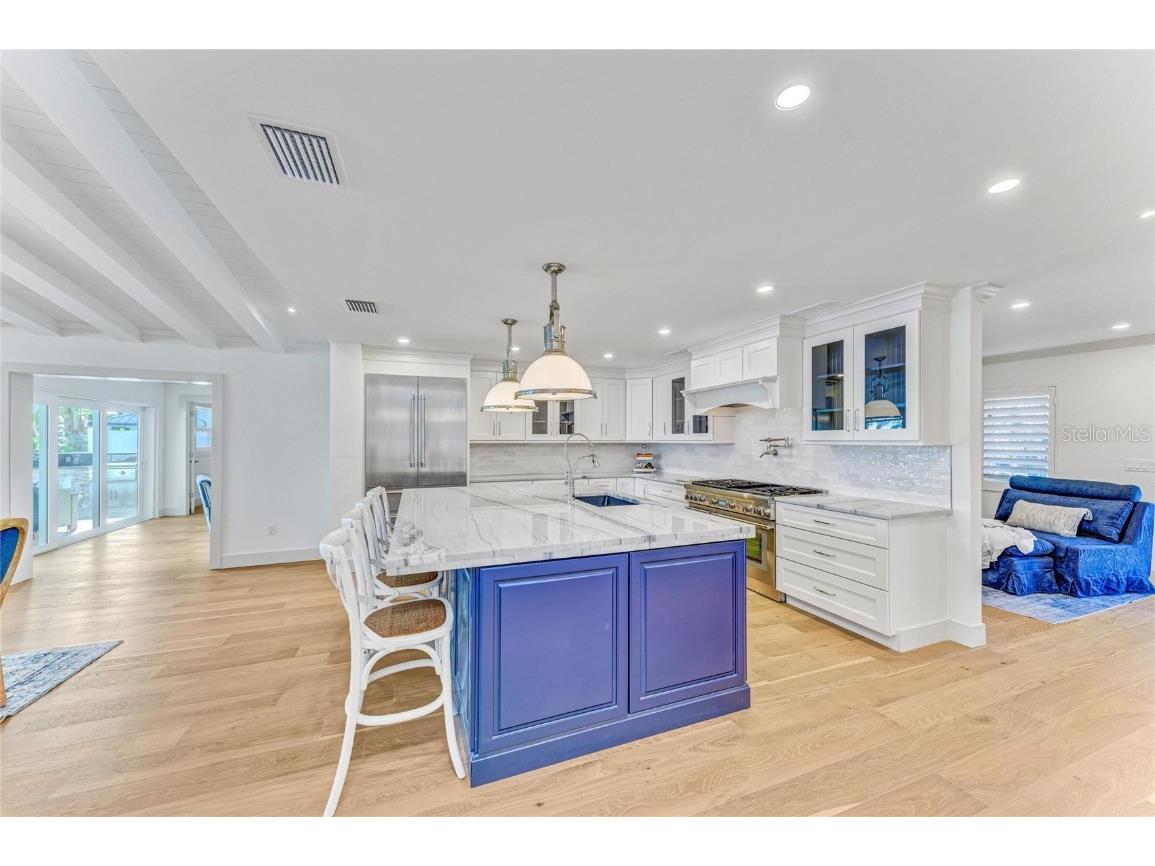 605 Key Royale Drive Holmes Beach FL 34217 - GULF OF MEXICO A4670953 image23