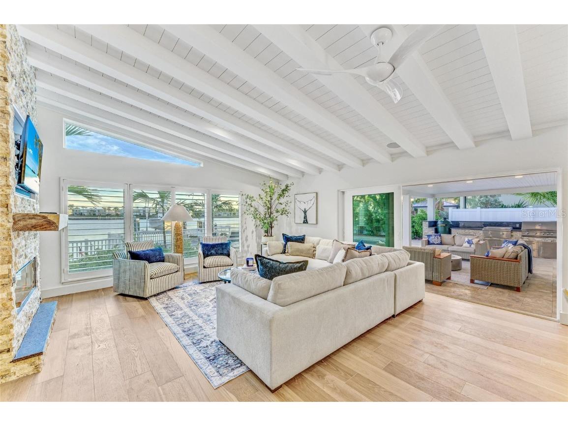 605 Key Royale Drive Holmes Beach FL 34217 - GULF OF MEXICO A4670953 image33