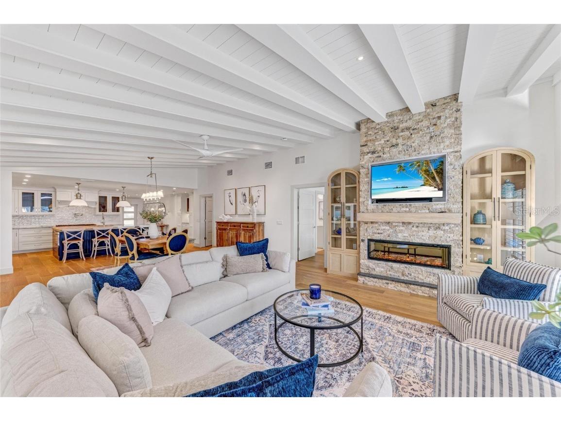 605 Key Royale Drive Holmes Beach FL 34217 - GULF OF MEXICO A4670953 image36