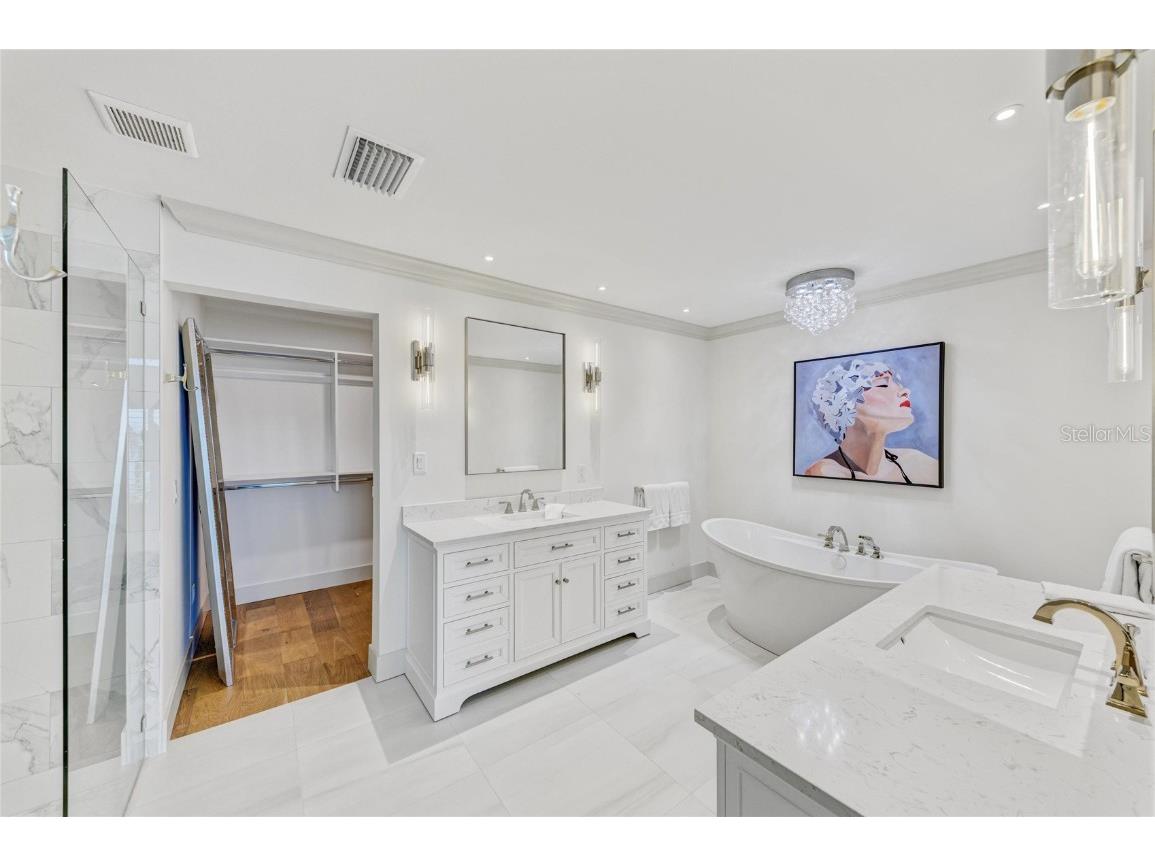 605 Key Royale Drive Holmes Beach FL 34217 - GULF OF MEXICO A4670953 image42