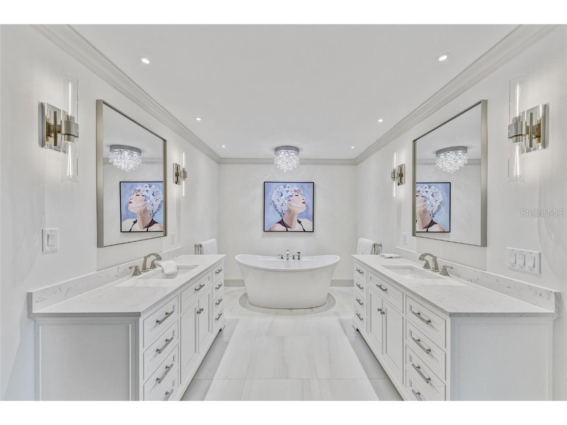 605 Key Royale Drive Holmes Beach FL 34217 - GULF OF MEXICO A4670953 image43