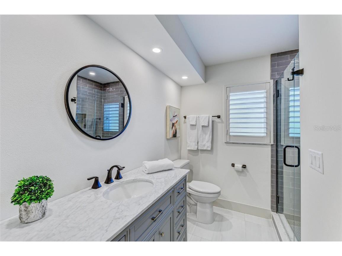 605 Key Royale Drive Holmes Beach FL 34217 - GULF OF MEXICO A4670953 image53