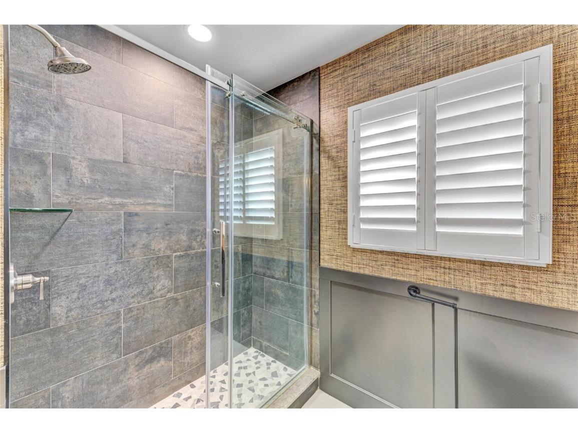 605 Key Royale Drive Holmes Beach FL 34217 - GULF OF MEXICO A4670953 image61