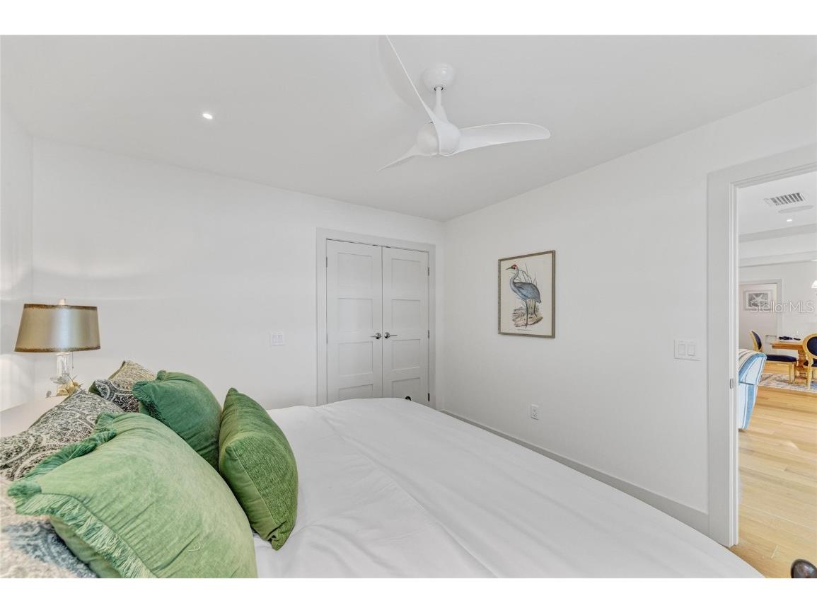 605 Key Royale Drive Holmes Beach FL 34217 - GULF OF MEXICO A4670953 image63