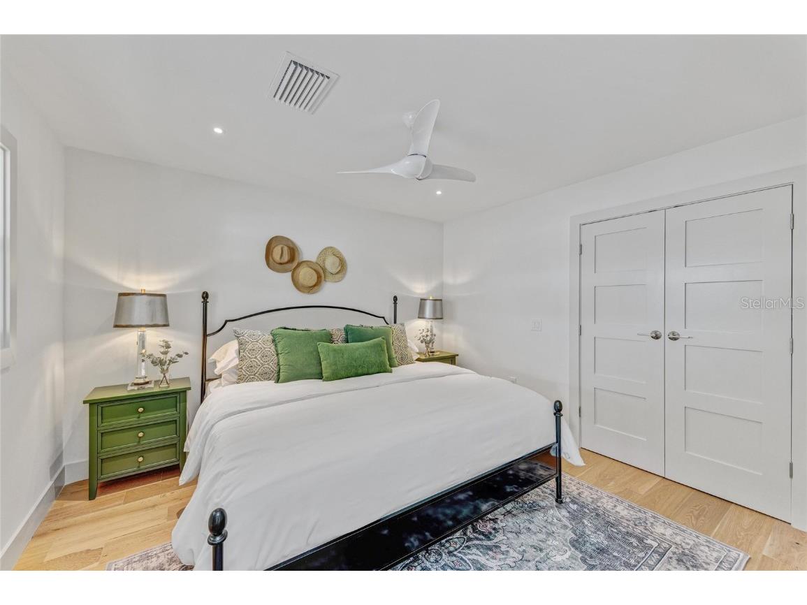 605 Key Royale Drive Holmes Beach FL 34217 - GULF OF MEXICO A4670953 image66