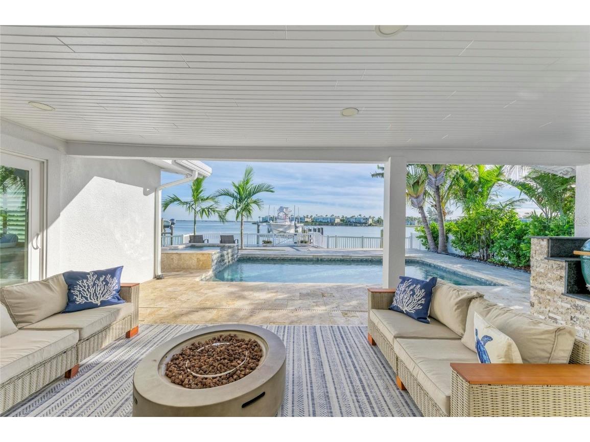 605 Key Royale Drive Holmes Beach FL 34217 - GULF OF MEXICO A4670953 image72