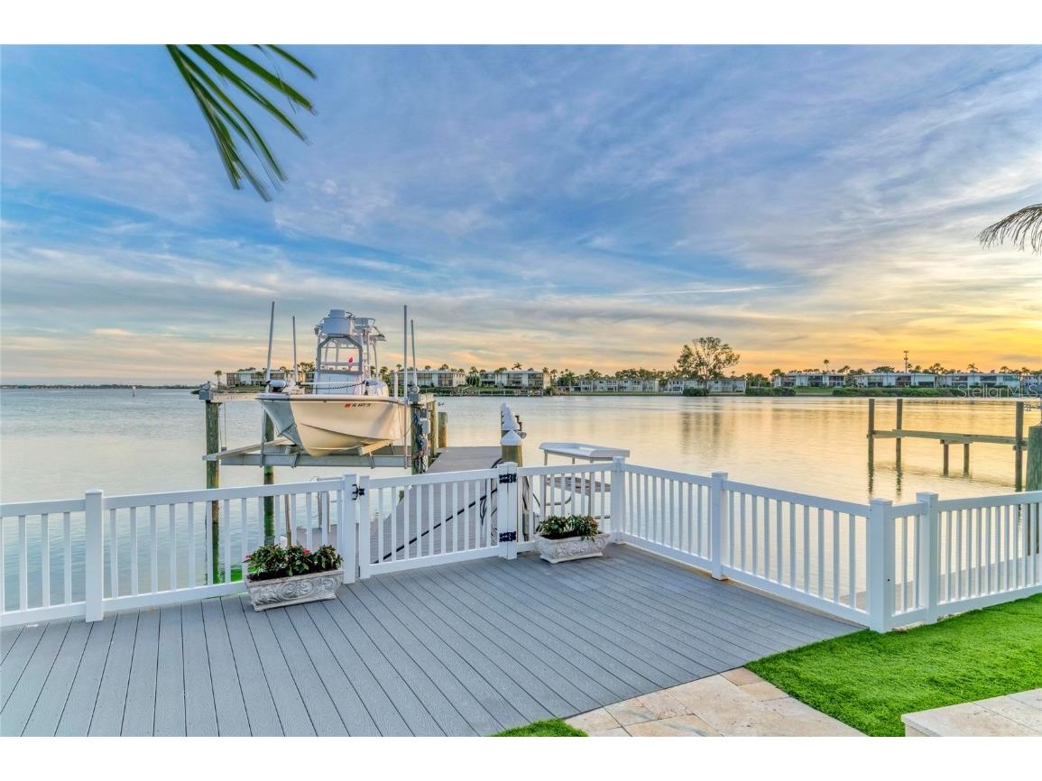 605 Key Royale Drive Holmes Beach FL 34217 - GULF OF MEXICO A4670953 image79