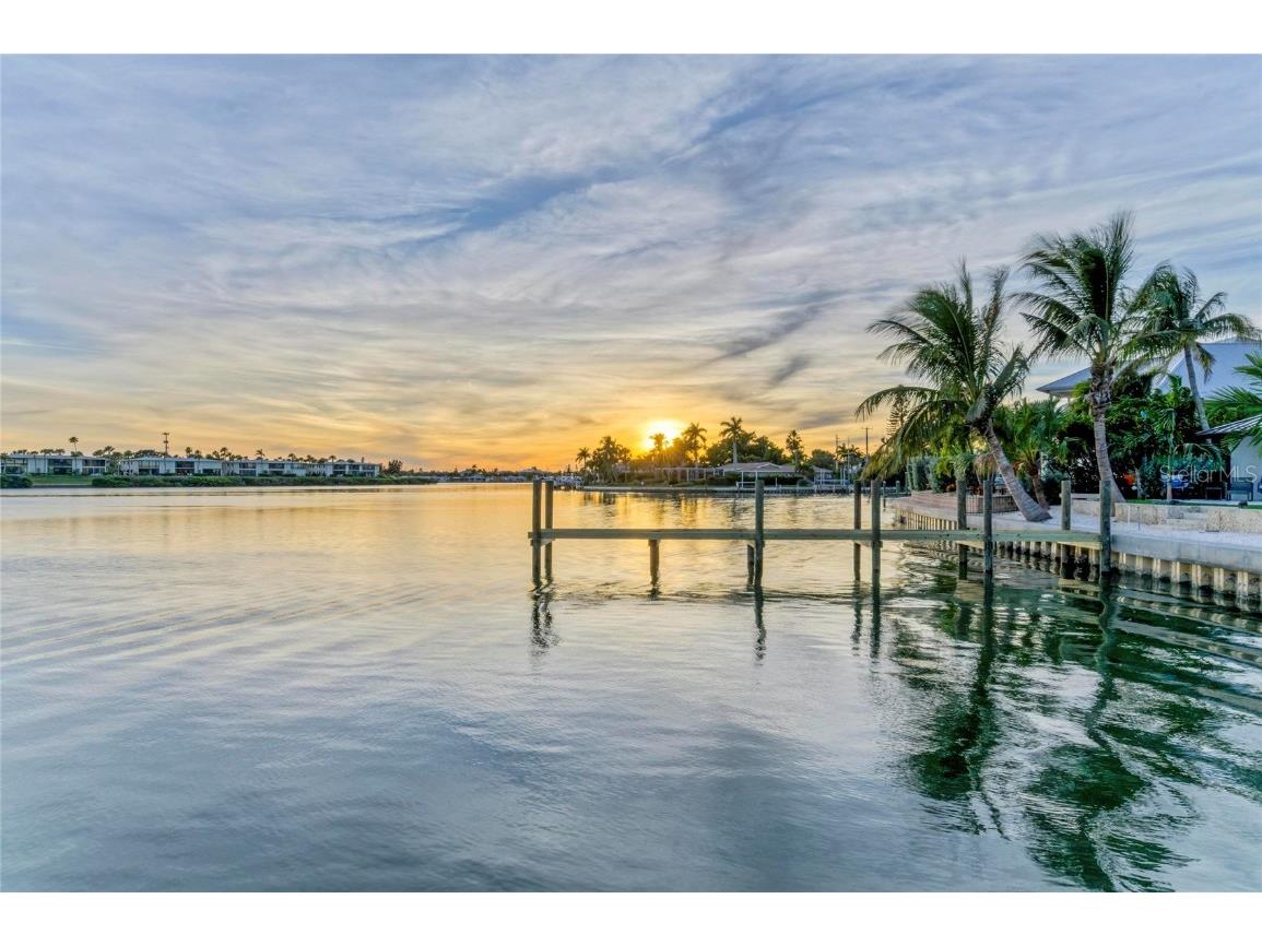 605 Key Royale Drive Holmes Beach FL 34217 - GULF OF MEXICO A4670953 image81