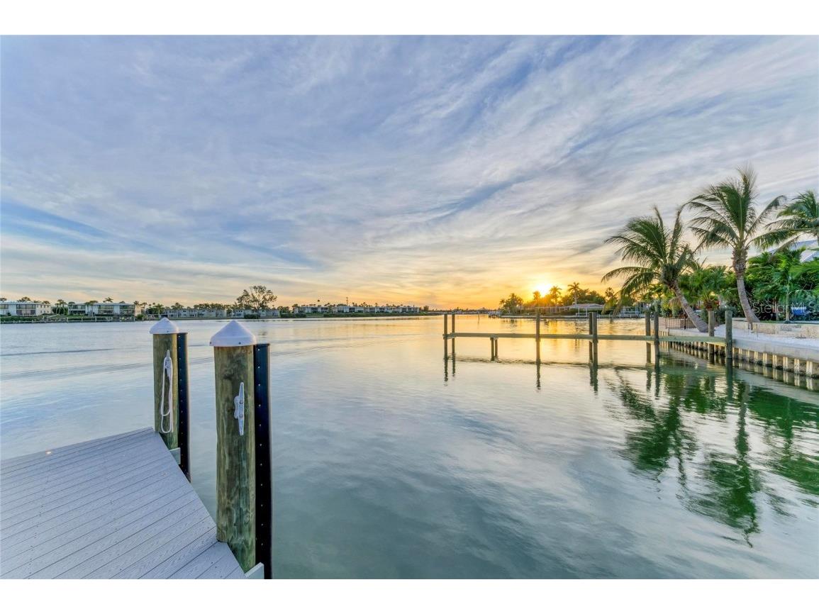 605 Key Royale Drive Holmes Beach FL 34217 - GULF OF MEXICO A4670953 image83